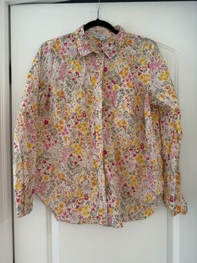Old Navy Floral Button-Up Shirt in Cream, Yellow & Pink